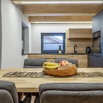Modern In The Heart Of Σπίτι διακοπών *