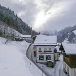 Modern In The Heart Of * Grossarl